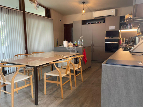 Casa Estilo Neo Chilena