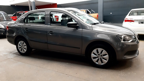 Volkswagen Voyage 1.6 Comfortline 101cv 2014