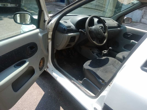 Renault Clio 1.5 Authent. Aa 2003
