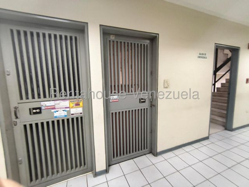 Venta De Comoda Oficina Boleita Norte Jg