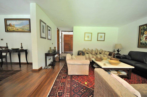 Condominio Santuario Los Dominicos / U De Los Andes