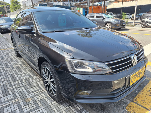 Volkswagen Jetta 2.0 Tsi Highline 4p