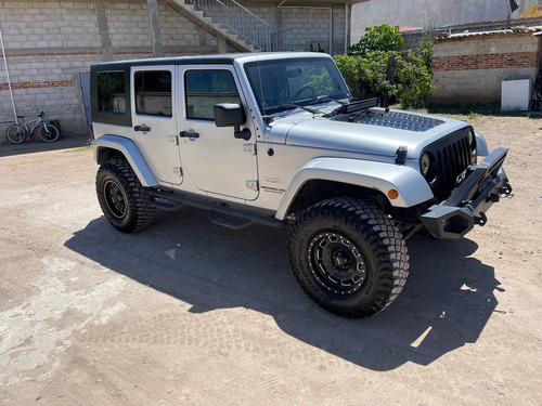 Jeep Wrangler 3.8 Unlimited Sahara 4x4 At