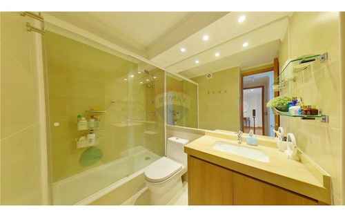 Imagen 17 de 30 de Duplex En Sector Privilegiado De Las Condes