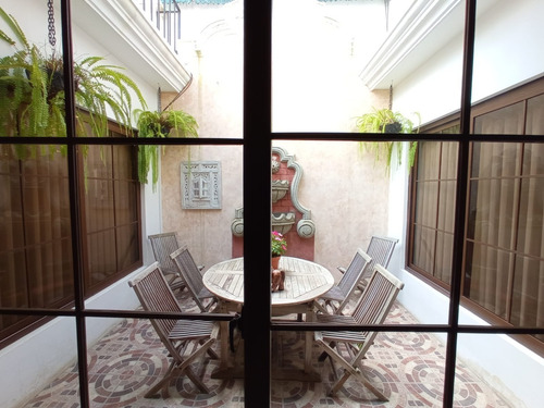 Imagen 10 de 30 de Vendo Belleza De Casa Estilo Colonial, En Excelentes Condiciones Y Con Acabados Muy Especiales, Sector Exclusivo De Alta Plusvalia