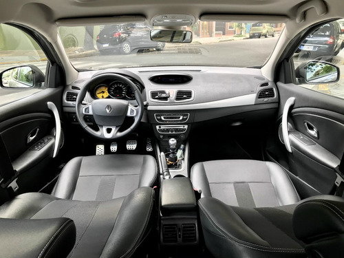 Renault Megane 3 Luxe 2011 2.0 16v M4r Unico!!