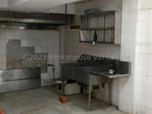 Edificios En Alquiler Mls #24-6186