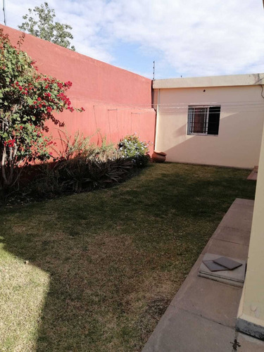 Imagen 16 de 24 de Casa Alquiler Cerro De Las Rosas 3 Dormitorios