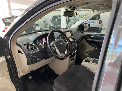 Imagen 12 de 16 de Chrysler Town & Country