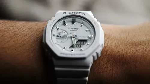 G-SHOCK ホワイト デジタル腕時計 5611 Relógio G-shock Gma-s2100-7adr Module 5611 Branco | MercadoLivre