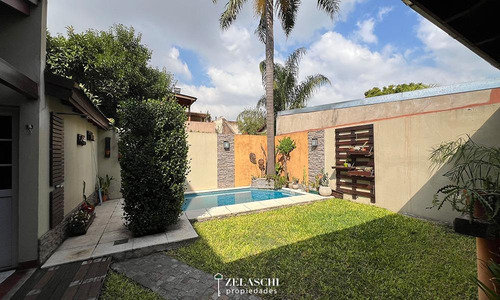 Casa En Venta: Pasaje Curupi - Martin Coronado