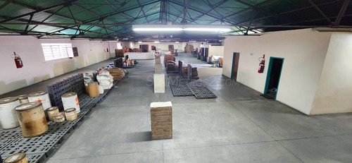 Local Comercial Edificio Deposito Oficina Alquiler Zona Ind De La Trinidad 6200 Mts2 Sonmetros2