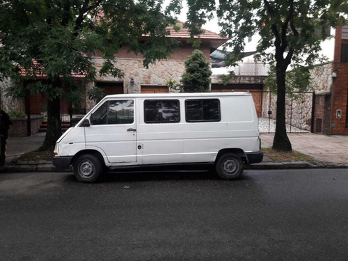 Imagen 12 de 15 de Renault Trafic 2.1 Diesel (larga)