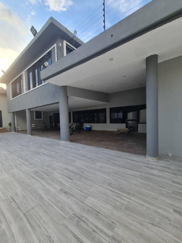 Imagen 13 de 13 de Casa En Venta En El Parral 04244935350