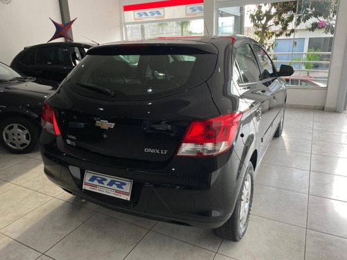 Chevrolet Onix 1.0 Mpfi Lt 8v Flex 4p Manual