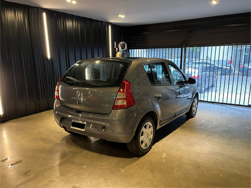 Renault Sandero 1.6 Confort 105cv
