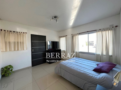 Casa Venta 5 Ambientes A La Laguna En San Francisco Villanueva Lote De 818,25 M2