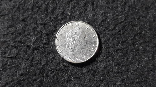 Moeda 50 Liras Pequena Itália (Usado)
