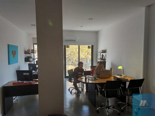Venta Local Y Oficinas, 470 Mts²
