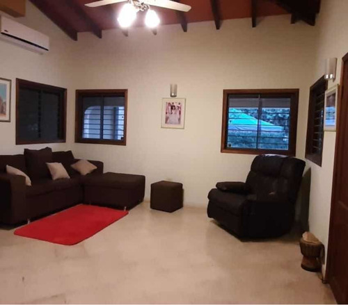 Imagen 12 de 12 de Casa De 2 Plantas Con Piscina Quincho Con Parrilla