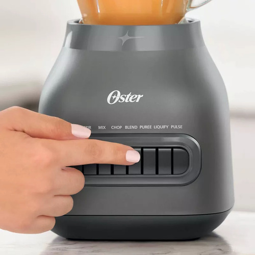 Licuadora Oster Con Jarra De 1.5 L De Vidrio Y 8 Velocidades