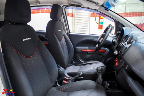 Fiat Uno 1.4 Sporting Flex 5p