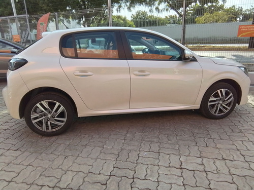 Peugeot 208 1.6 16V FLEX ALLURE AT6