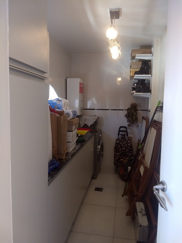 Amplio Departamento 2 Dorm C/terraza Y Cochera