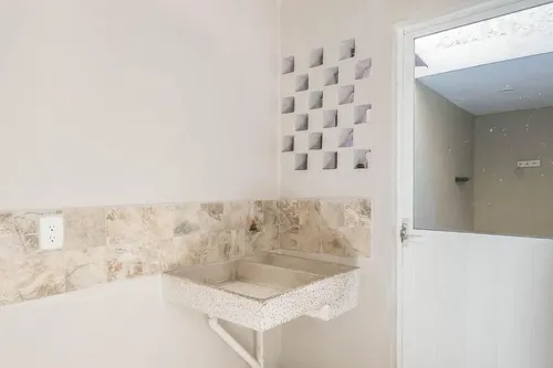Casa Remodelada | Lomas De Cortes