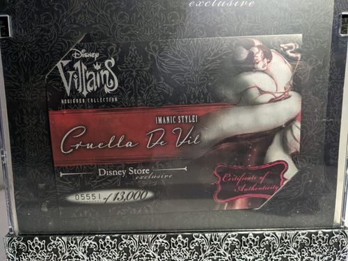Muñeca Disney. Villains. Designer Collection. Cruella De Vil (Usado)