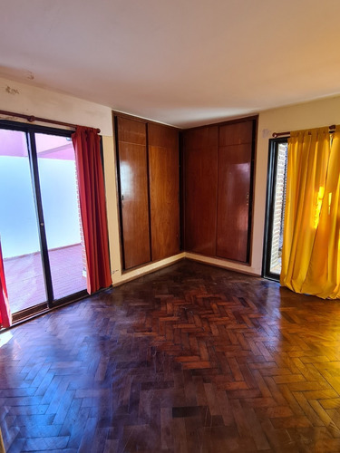 Imagen 10 de 14 de Casa En Barrio Crisol 4 Dormitorios!
