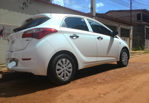 Hyundai Hb20 1.0 Comfort Flex 5p 2014