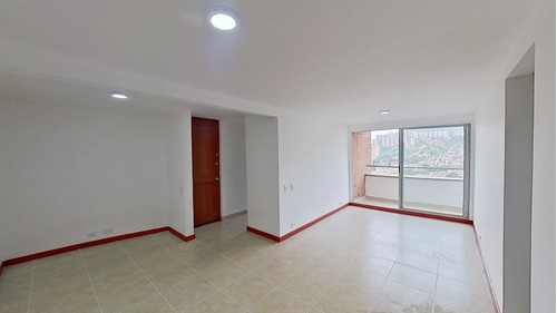 Espectacular Apartamento En Venta En La Loma De Los Bernal