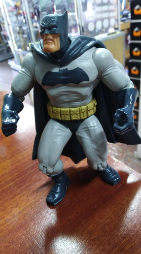 Batman Dark Night Returns Figura Coleccionable