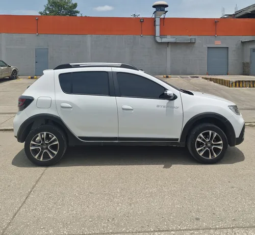 Renault Stepway 1.6 Intens Cvt