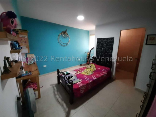 Imagen 12 de 30 de Gustavo Zavala Rentahouse 22-23887