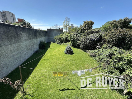 Casa Sobre 2 Lotes A 1 Cuadra Y Media De Monteagudo