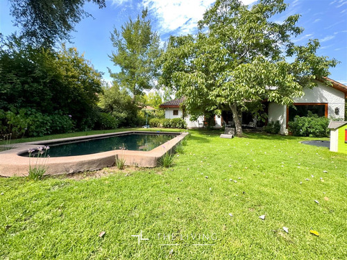 Preciosa Casa Chilena A La Venta Casa 5d Y 4b, Lo Barnechea