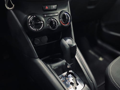 Peugeot 2008 1.6 16V FLEX ALLURE 4P AUTOMÁTICO