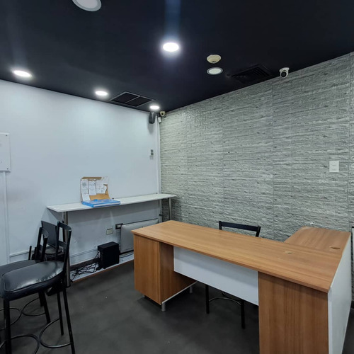 Se Alquila Local Comercial En C.c. Cristal, Naguanagua | Ap