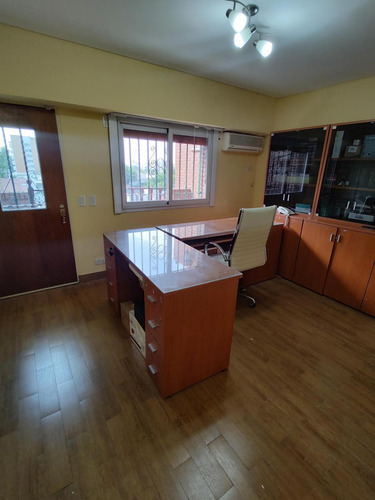 Casa En Venta - 6 Dormitorios 6 Baños - Cocheras - 556mts2 - Villa Del Parque