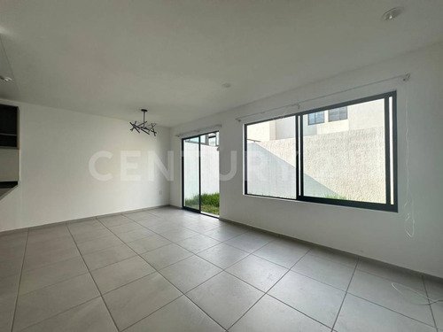 Renta Casa Fracc. Aurea, Toluca, México