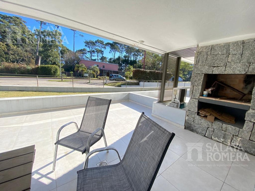 Imagen 8 de 16 de Venta: Un Dormitorio Y Medio Excelente Servicios Punta Del Este