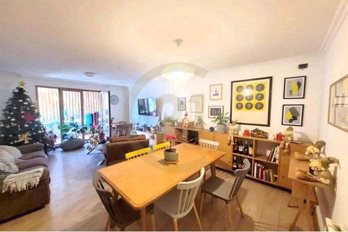 Departamento En Venta, 4 Dormitorios, Providencia
