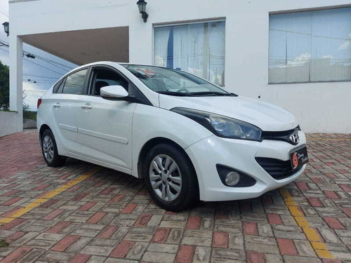 Imagem 7 de 11 de Hyundai Hb20s 1.0 M Comfort 2014