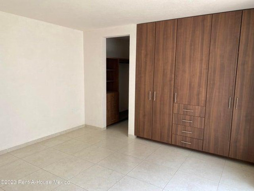 Casa En Venta En Metepec San Salvador Tizatlalli Gis 24-1104