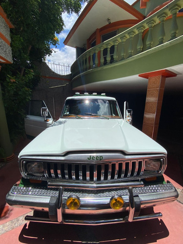 Pick Up Jeep J10 Honcho 1984 Automática 4x4