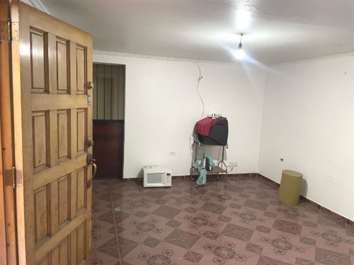 Se Vende Casa En Peñalolén 3d1b +1d1b Y 2 Estacionamiento