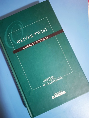 Oliver Twist (novela / Tapa Dura) / Charles Dickens