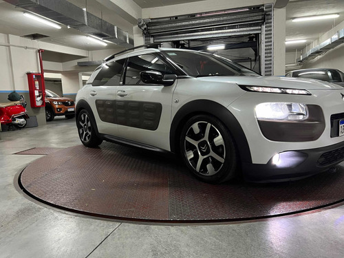 Imagen 6 de 15 de Citroën C4 Cactus 2017 1.2 Puretech 110 At6 S&s Shine